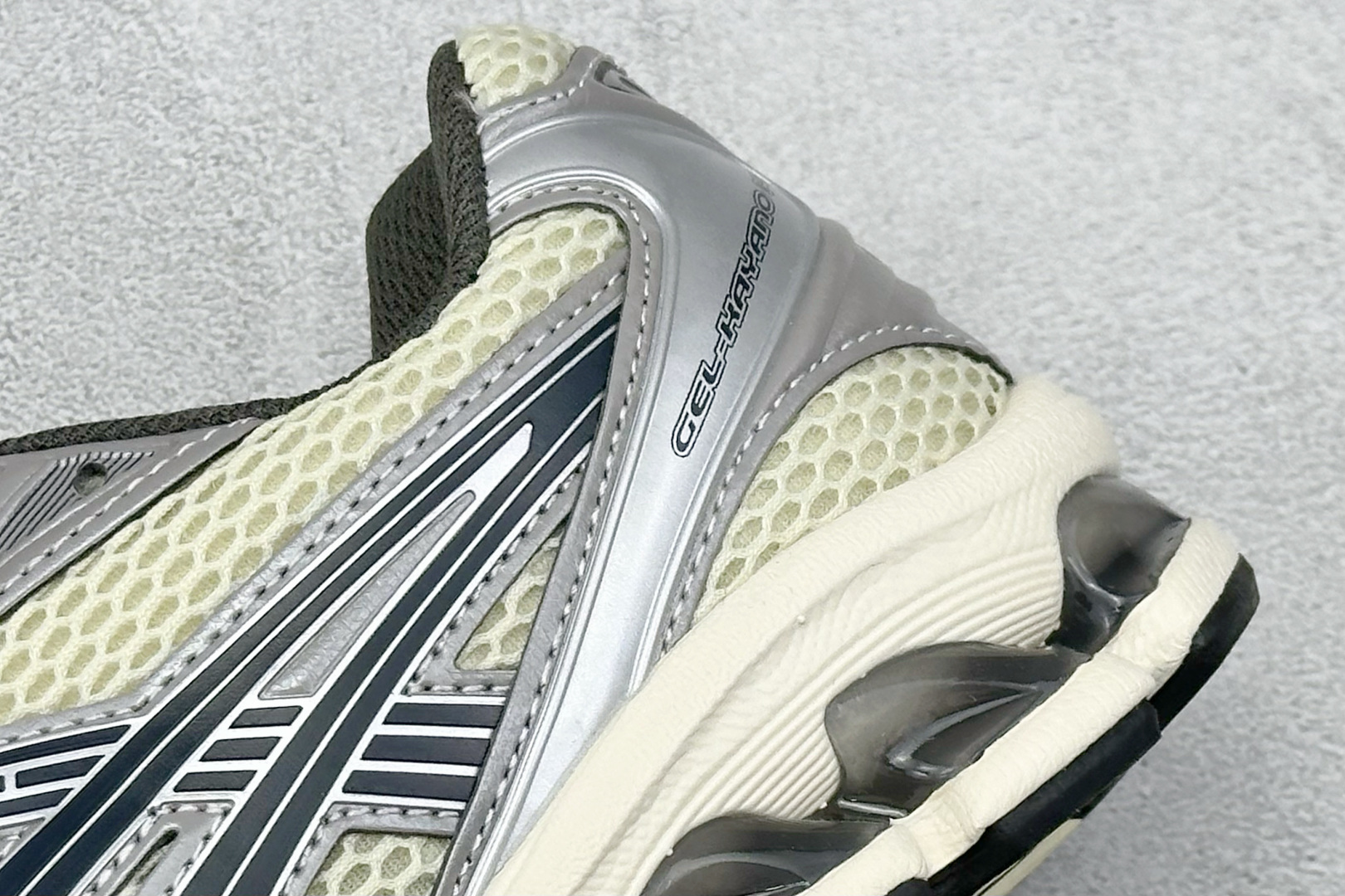 220 GW版Asics Gel-Kayano 14 亚瑟士运动休闲透气专业跑鞋 1203A537-250-Chinese UA Cheap High Quatity Brand Clothes Bags handbags Sneakers wholesale wholesaler seller from China Factory suppliers Fashion Clothing Shoes best Quality Beautiful Price 220 GW版Asics Gel-Kayano 14 亚瑟士运动休闲透气专业跑鞋 1203A537-250