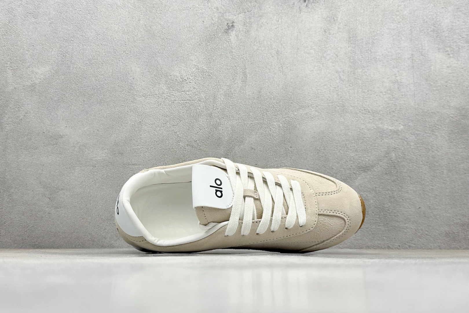 210 S版 ALO SUNSET SNEAKER 休闲城市通勤训练跑步鞋 舒适百搭 网布减震透气支撑耐磨低帮 A0891U_SANDSTONE-Chinese UA Cheap High Quatity Brand Clothes Bags handbags Sneakers wholesale wholesaler seller from China Factory suppliers Fashion Clothing Shoes best Quality Beautiful Price 210 S版 ALO SUNSET SNEAKER 休闲城市通勤训练跑步鞋 舒适百搭 网布减震透气支撑耐磨低帮 A0891U_SANDSTONE