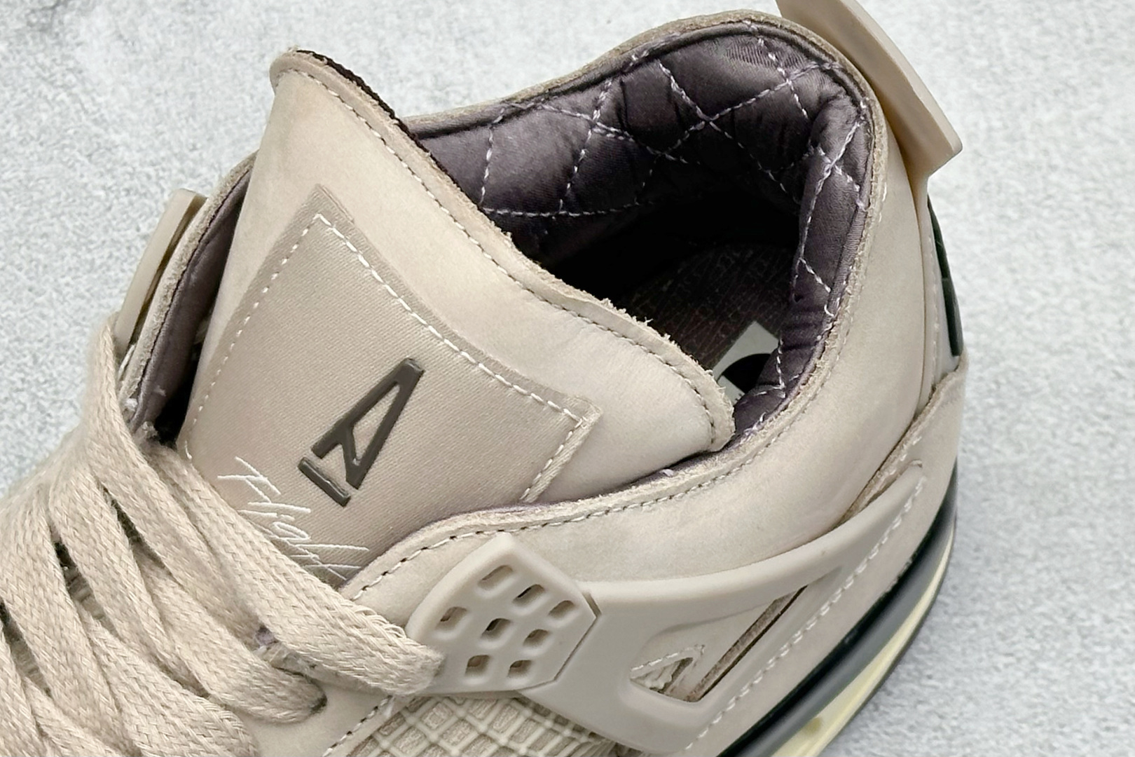 380 新F版Air Jordan AJ4 Retro 中帮篮球鞋 FZ4810-200