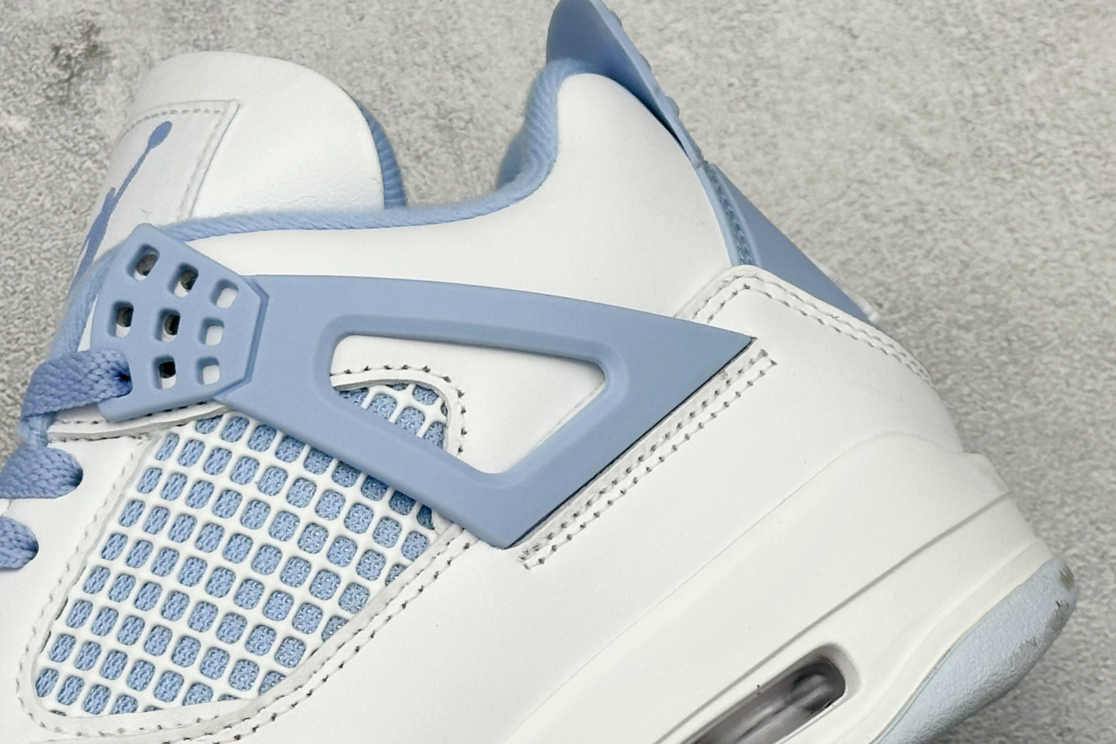 300 新F版Air Jordan AJ4 Retro 白蓝 中帮篮球鞋 HV0823-100