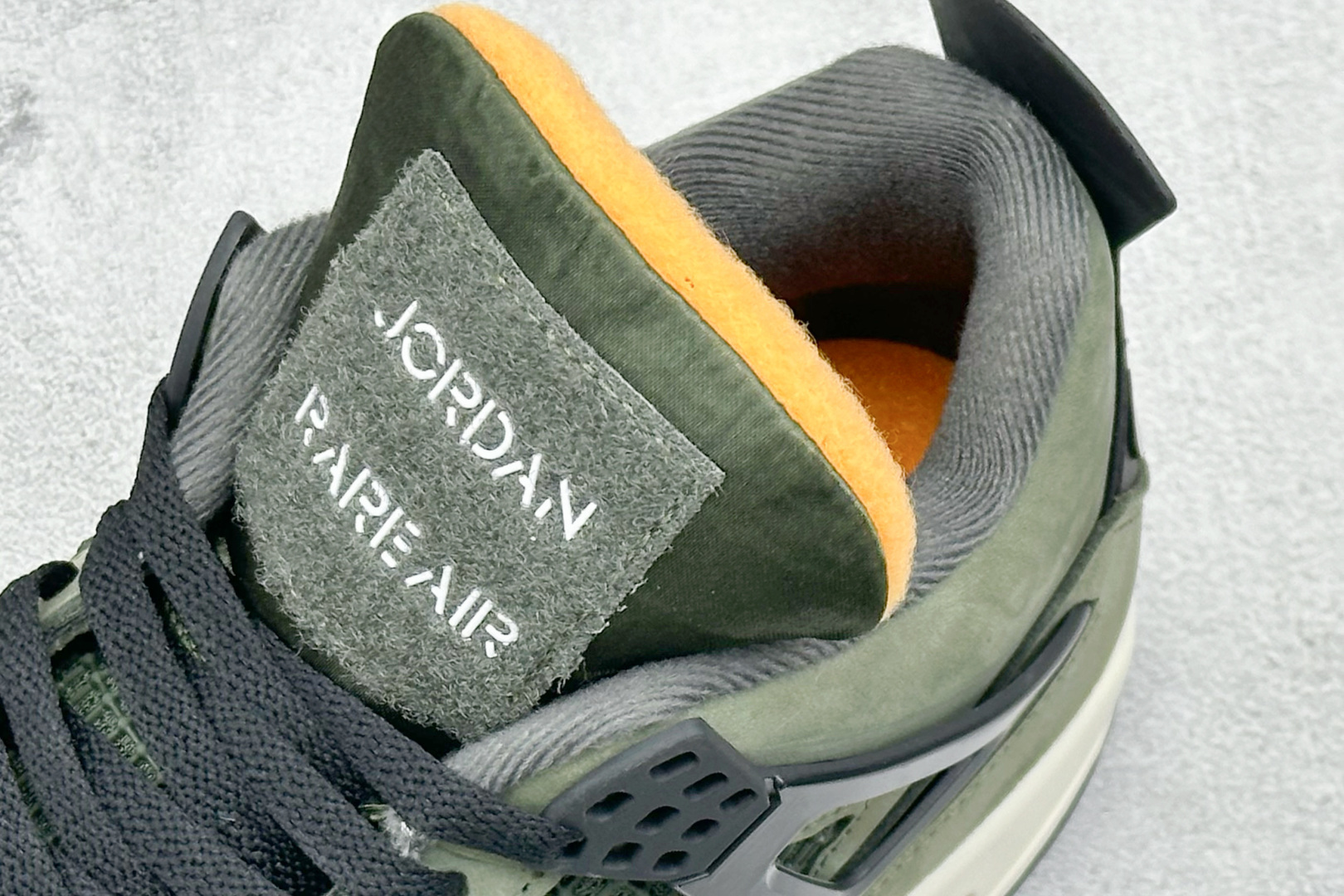 300 新F版Air Jordan AJ4 Retro 军绿 中帮篮球鞋 IB1854-200