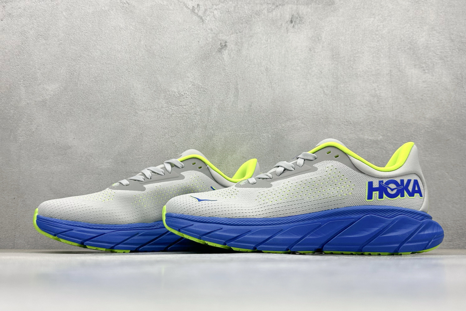 180 BF版HOKA ONE ONE M ARAHI 7 低帮专业越野跑步鞋 1147850-STLC-Chinese UA Cheap High Quatity Brand Clothes Bags handbags Sneakers wholesale wholesaler seller from China Factory suppliers Fashion Clothing Shoes best Quality Beautiful Price 180 BF版HOKA ONE ONE M ARAHI 7 低帮专业越野跑步鞋 1147850-STLC