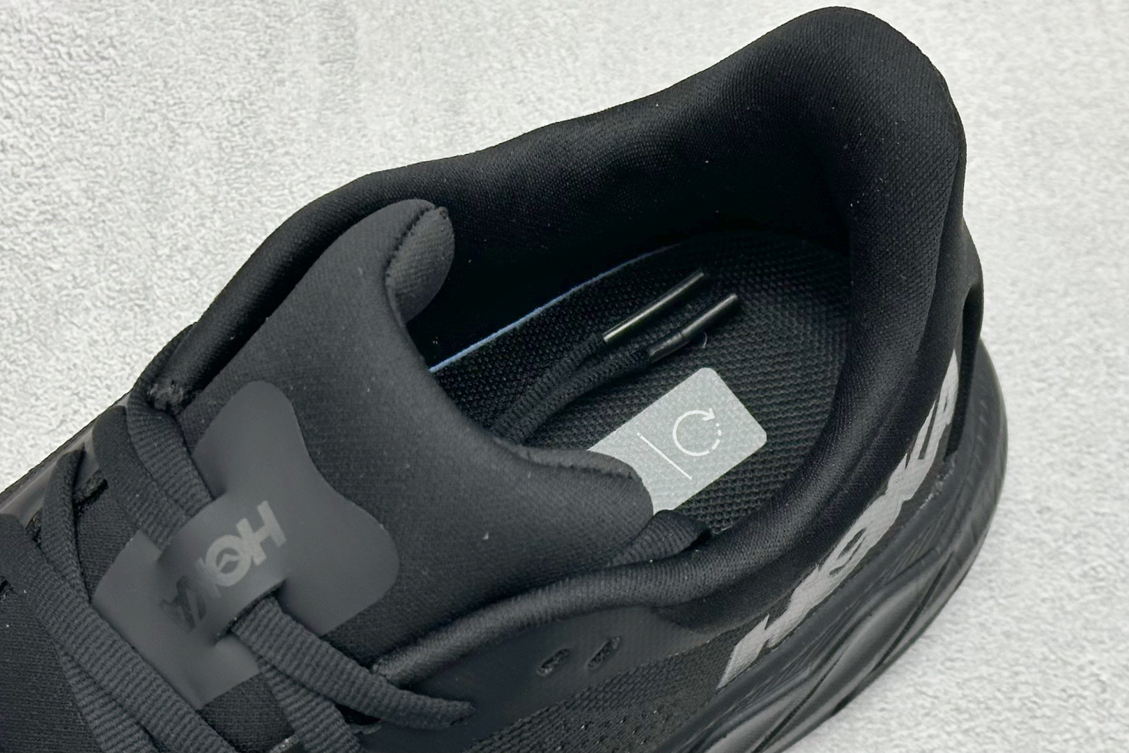 180 BF版HOKA ONE ONE M ARAHI 7 低帮专业越野跑步鞋 1147850-BBLC-Chinese UA Cheap High Quatity Brand Clothes Bags handbags Sneakers wholesale wholesaler seller from China Factory suppliers Fashion Clothing Shoes best Quality Beautiful Price 180 BF版HOKA ONE ONE M ARAHI 7 低帮专业越野跑步鞋 1147850-BBLC