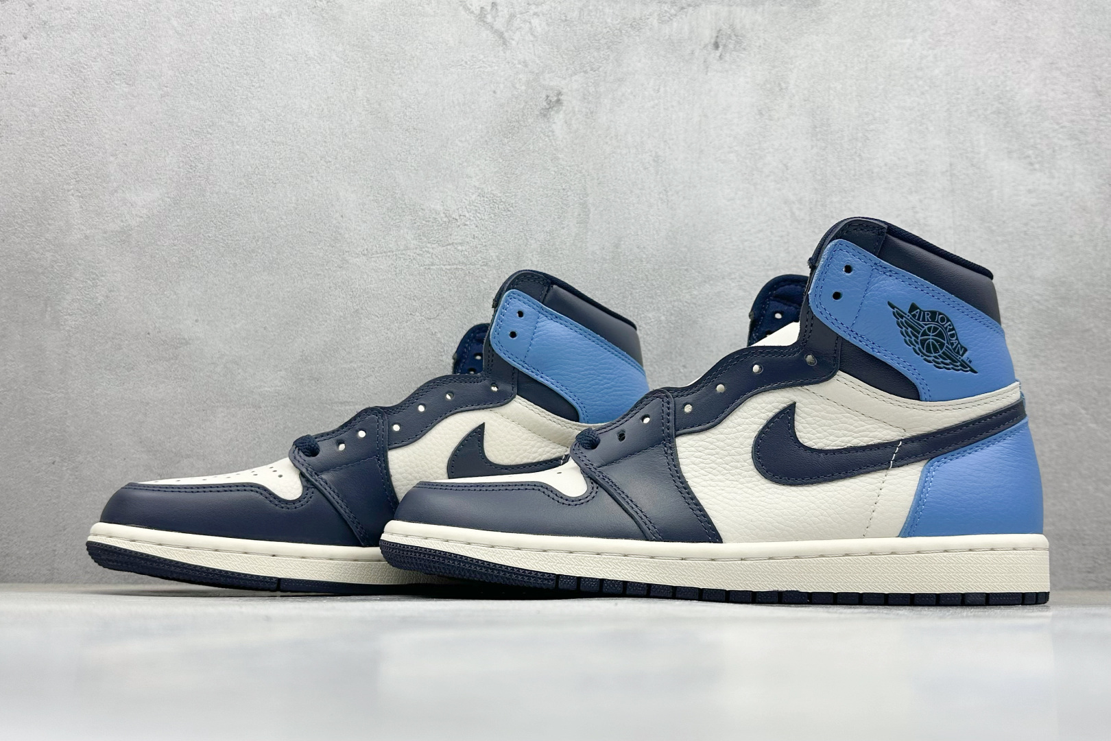 260 新F版AIR Jordan 1 RETRO HIGH 高帮 黑曜石 555088-140