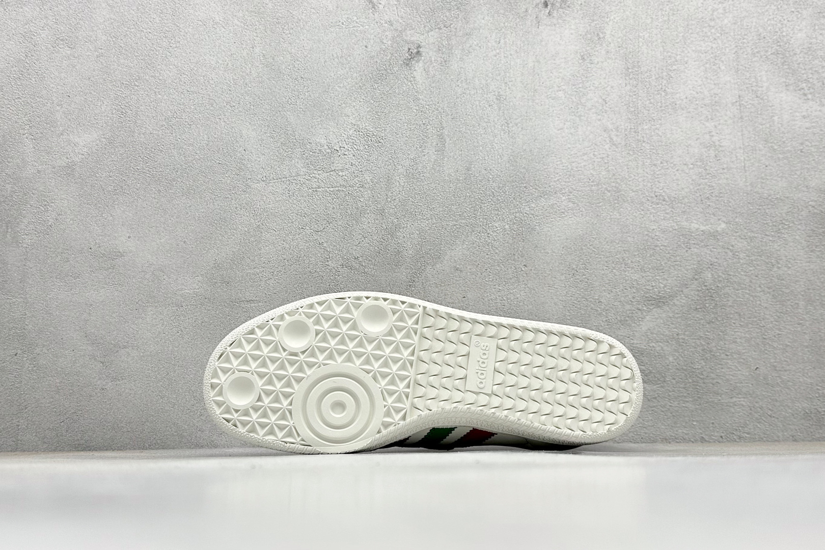 160 Adidas originals Samba x 古驰联名 桑巴舞系列复古经典轻便板鞋 GJ75802