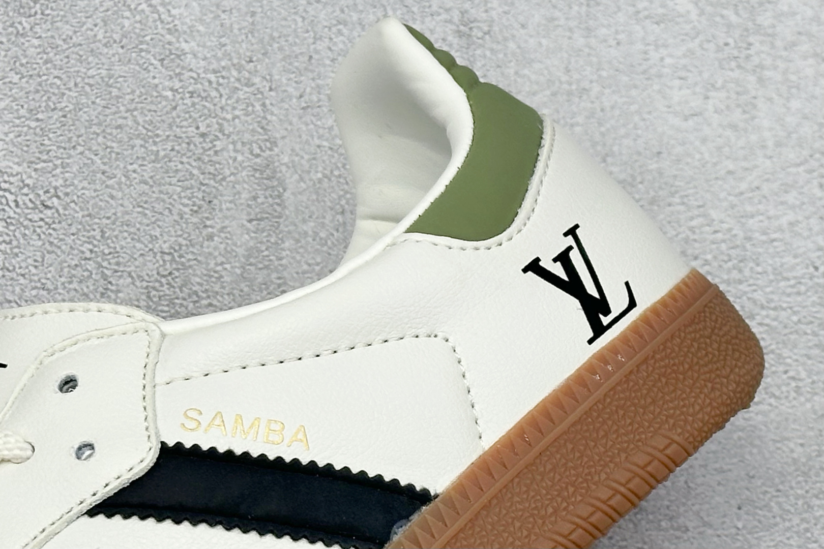 160 Adidas originals Samba x LV联名 桑巴舞系列复古经典轻便板鞋 GJ75809-Chinese UA Cheap High Quatity Brand Clothes Bags handbags Sneakers wholesale wholesaler seller from China Factory suppliers Fashion Clothing Shoes best Quality Beautiful Price 160 Adidas originals Samba x LV联名 桑巴舞系列复古经典轻便板鞋 GJ75809