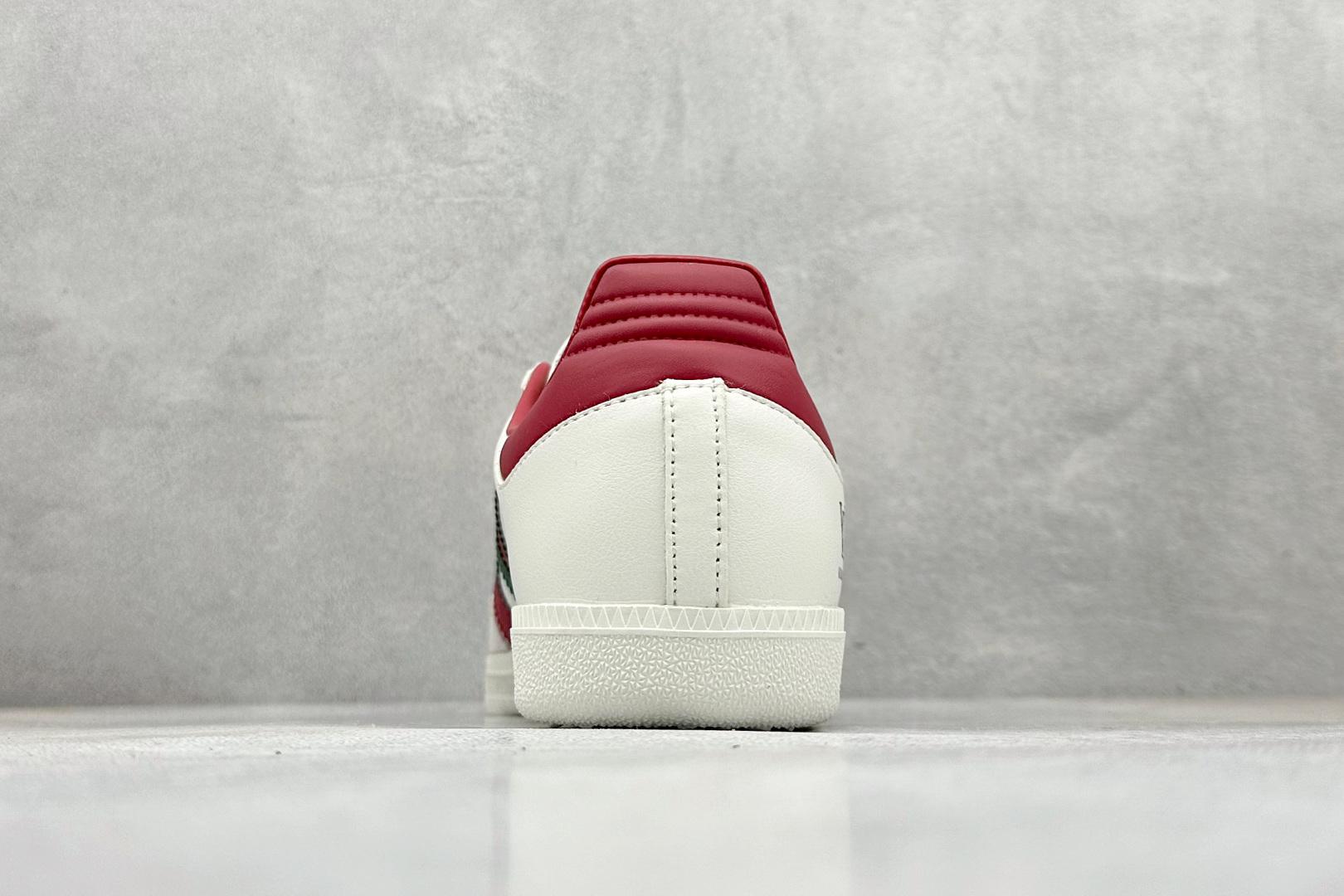 160 Adidas originals Samba x LV联名 桑巴舞系列复古经典轻便板鞋 GJ75801