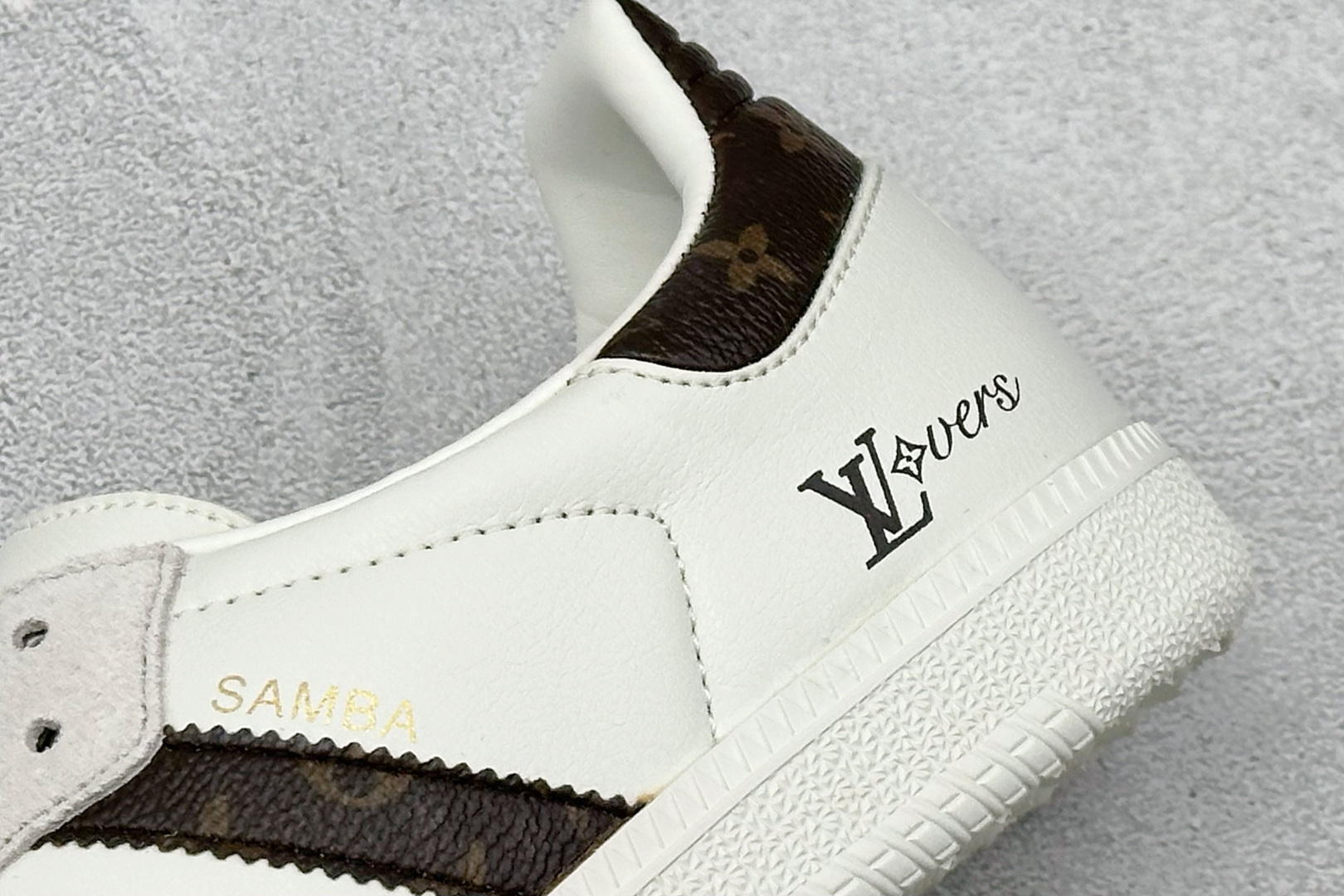 160 Adidas originals Samba x LV联名 桑巴舞系列复古经典轻便板鞋 GJ75803