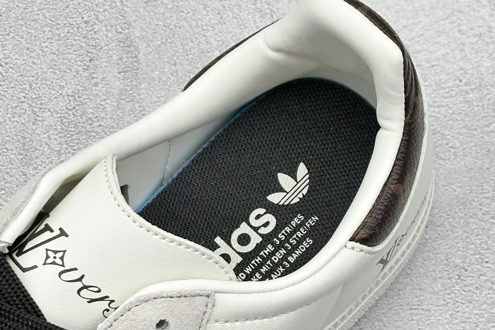 160 Adidas originals Samba x LV联名 桑巴舞系列复古经典轻便板鞋 GJ75803