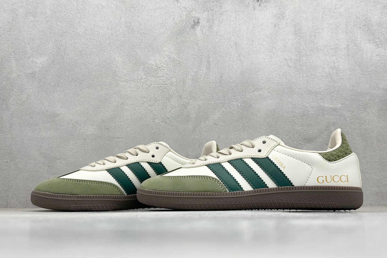 160 Adidas originals Samba x 古驰联名 桑巴舞系列复古经典轻便板鞋 GJ75809-Chinese UA Cheap High Quatity Brand Clothes Bags handbags Sneakers wholesale wholesaler seller from China Factory suppliers Fashion Clothing Shoes best Quality Beautiful Price 160 Adidas originals Samba x 古驰联名 桑巴舞系列复古经典轻便板鞋 GJ75809