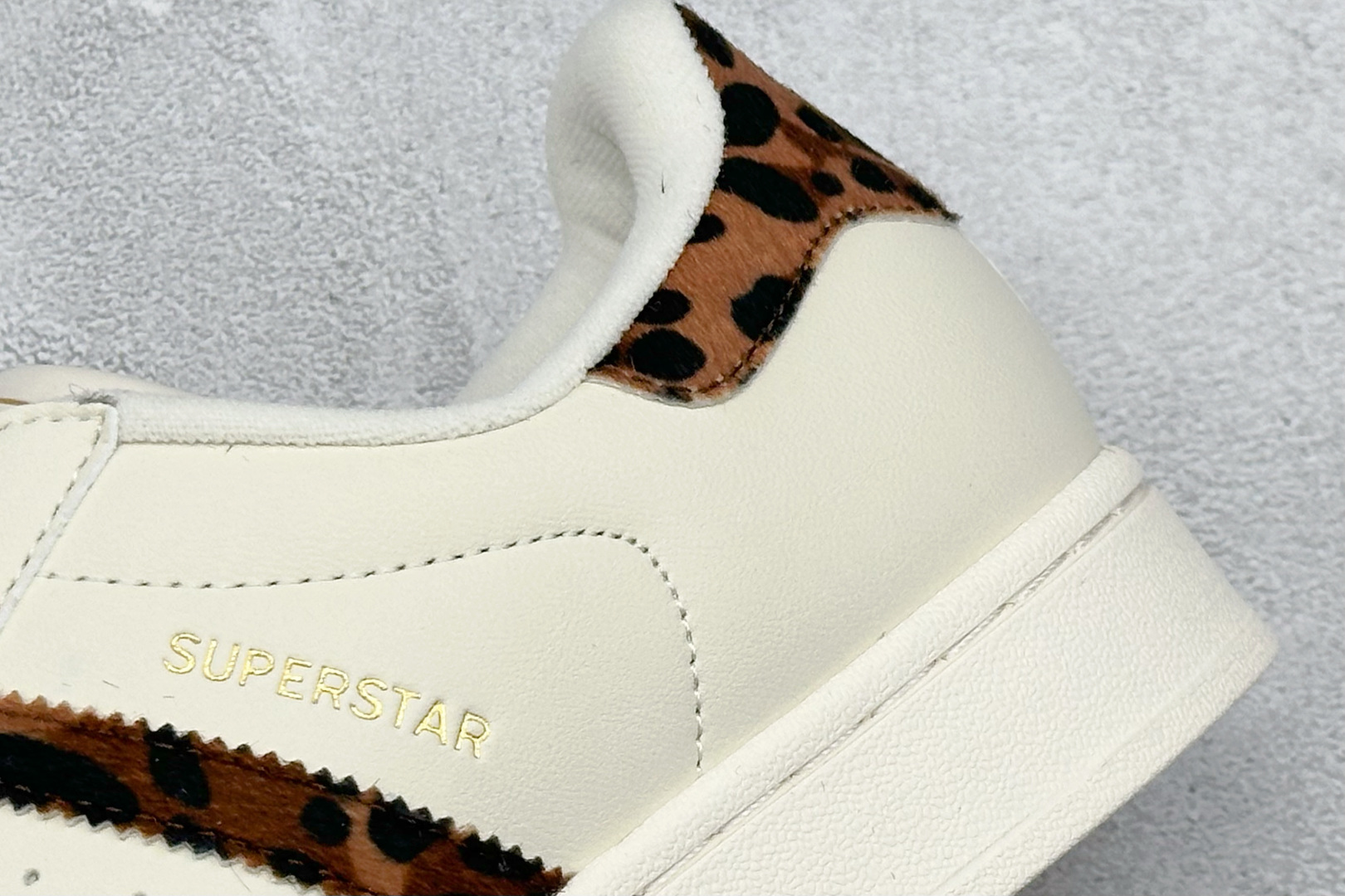 140 Adidas Originals Superstar II 贝壳头休闲板鞋 HQ2696-Chinese UA Cheap High Quatity Brand Clothes Bags handbags Sneakers wholesale wholesaler seller from China Factory suppliers Fashion Clothing Shoes best Quality Beautiful Price 140 Adidas Originals Superstar II 贝壳头休闲板鞋 HQ2696