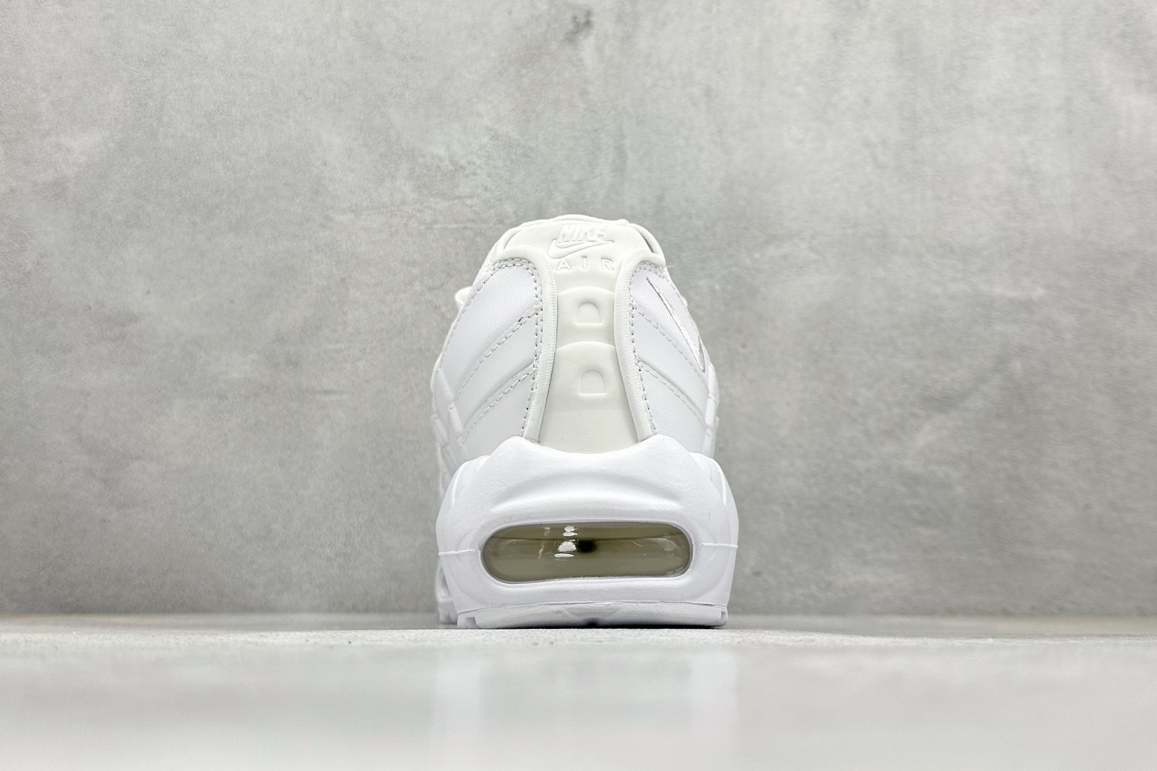 260 NIKE Air 95 潮流百搭 气垫缓震慢跑鞋 CT1268-100