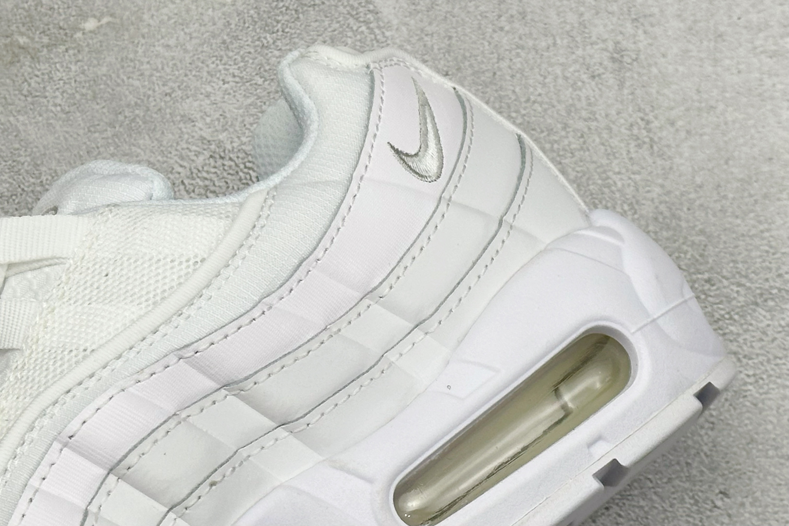 260 NIKE Air 95 潮流百搭 气垫缓震慢跑鞋 CT1268-100