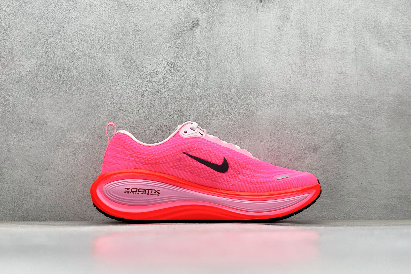 180 Nike Air Zoom Vomero Plus 耐克网面厚底气垫跑鞋 HV8154-604