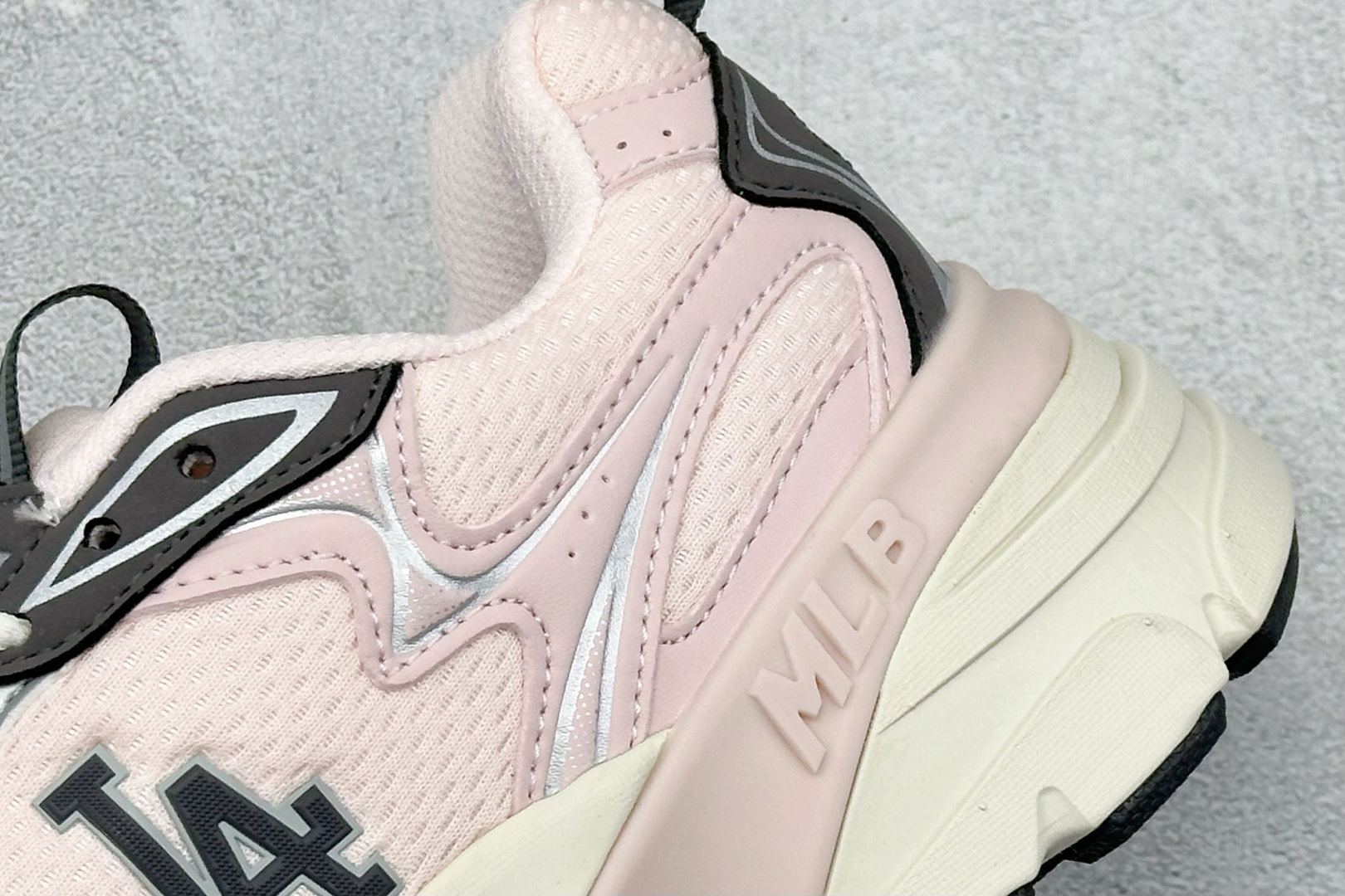 190 NY版MLB Chunky Curve Runner Speed 纽约洋基队 厚底休闲跑鞋 3ARNC055N