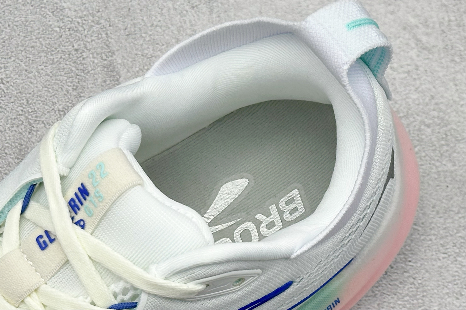 190 Z版Brooks 布鲁克斯 Glycerin 22 超弹轻盈跑步鞋 120434-1B-110