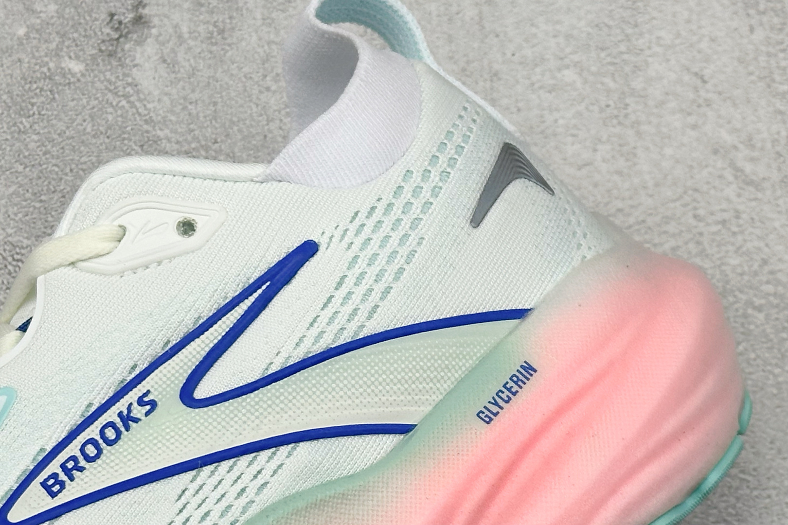 190 Z版Brooks 布鲁克斯 Glycerin 22 超弹轻盈跑步鞋 120434-1B-110