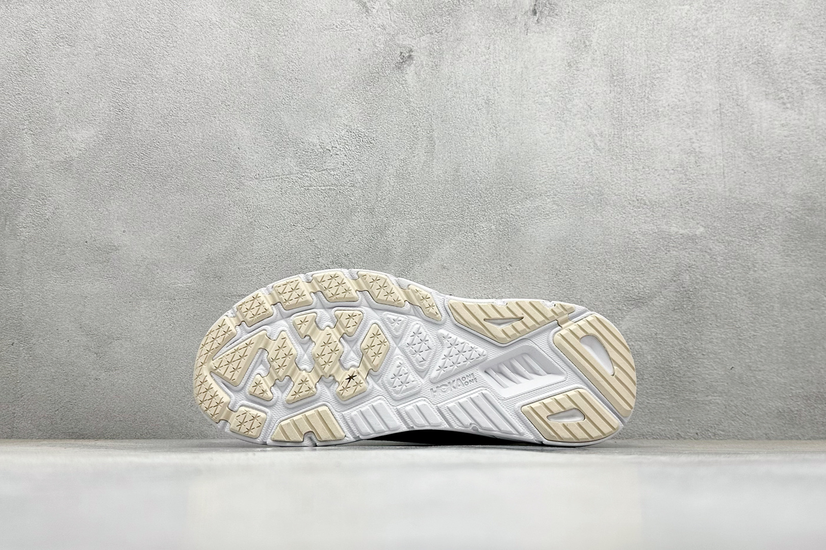 180 BF版HOKA ONE ONE M ARAHI 7 低帮专业越野跑步鞋 1147890-BSG