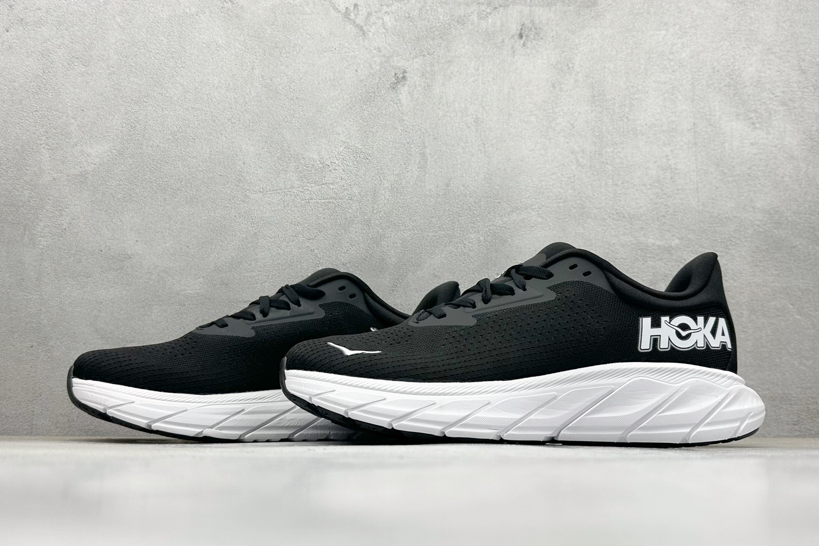 180 BF版HOKA ONE ONE M ARAHI 7 低帮专业越野跑步鞋 1147870-BWHT