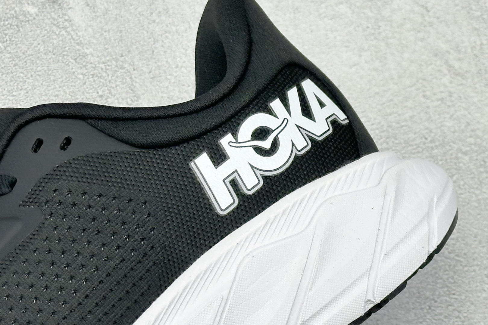 180 BF版HOKA ONE ONE M ARAHI 7 低帮专业越野跑步鞋 1147870-BWHT