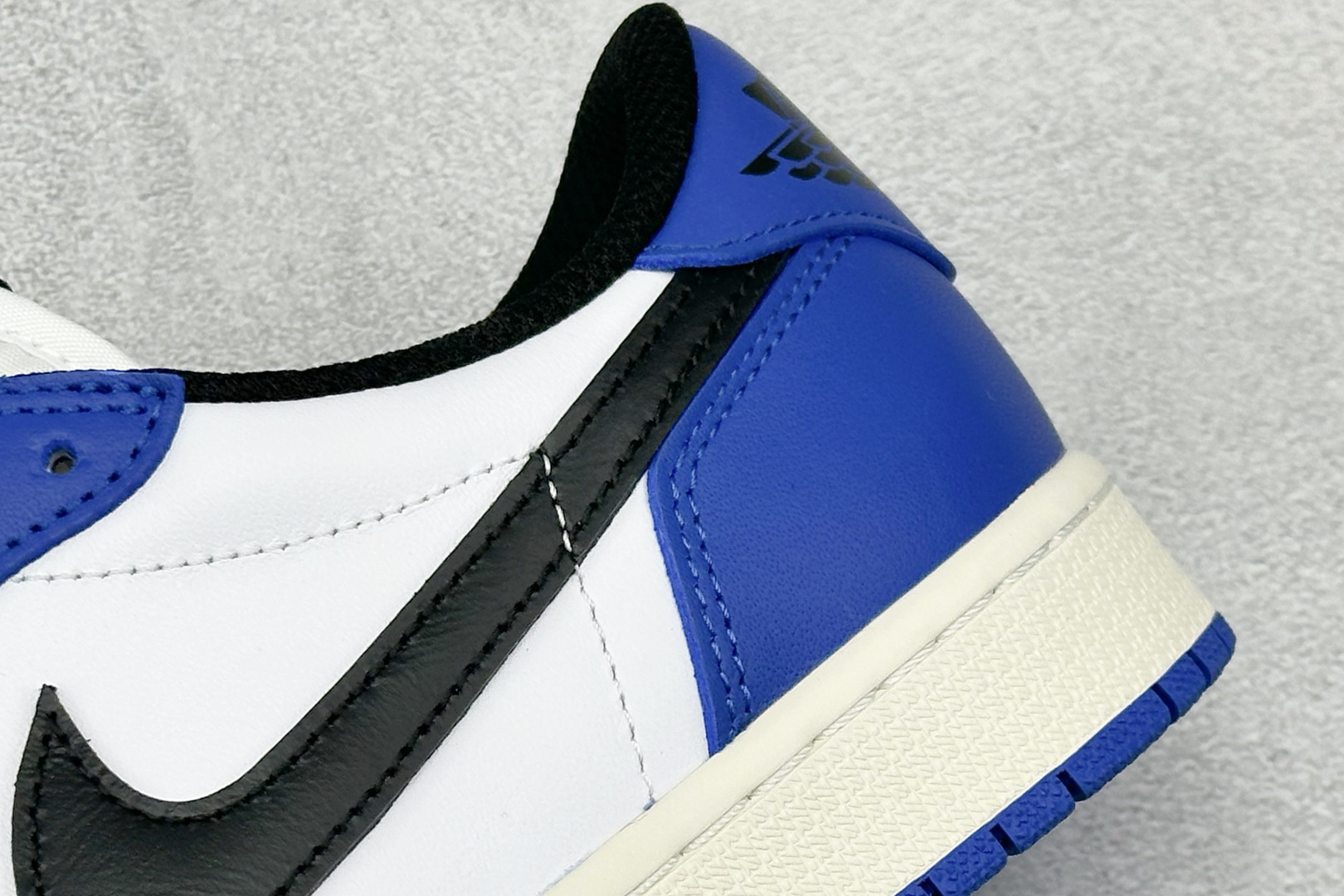 260 新F版Air Jordan 1 Low 小闪电 低帮板鞋 CZ0790-140