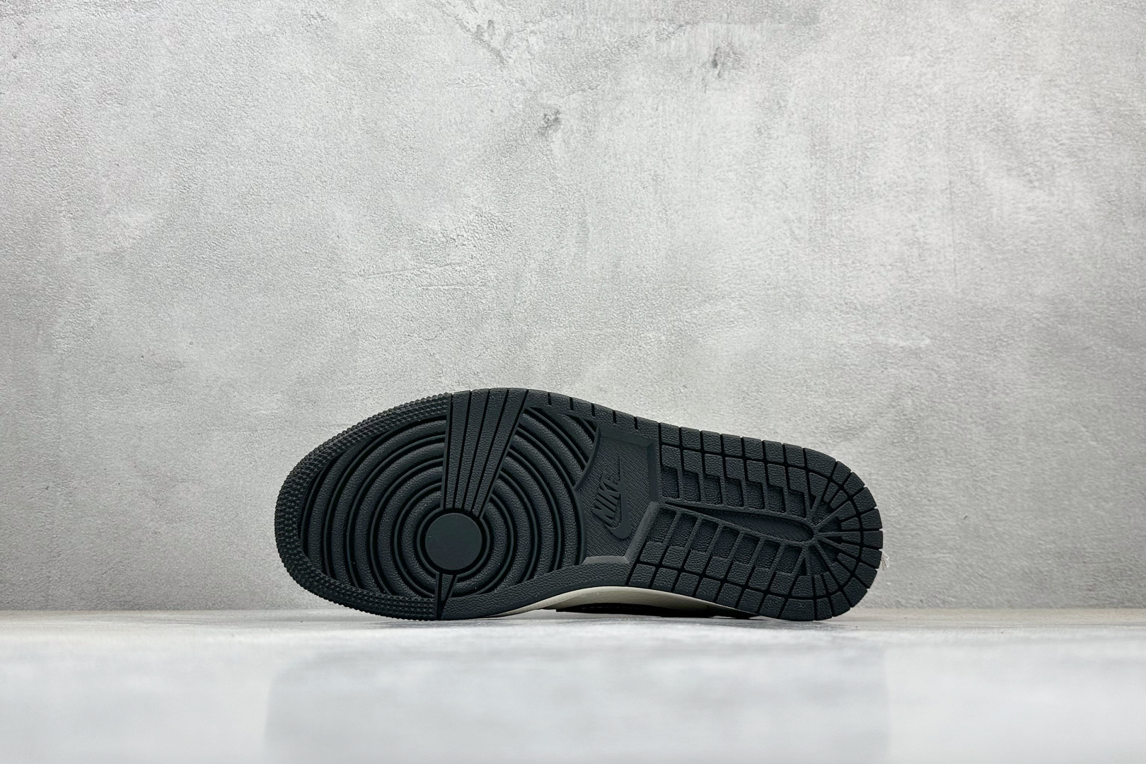 280 XC版Travis Scott x Fragment Design x Air Jordan 1 Low SP AJ1 乔1 LV联名 红尾黑勾 低帮文化休闲板鞋 ZH2598-162