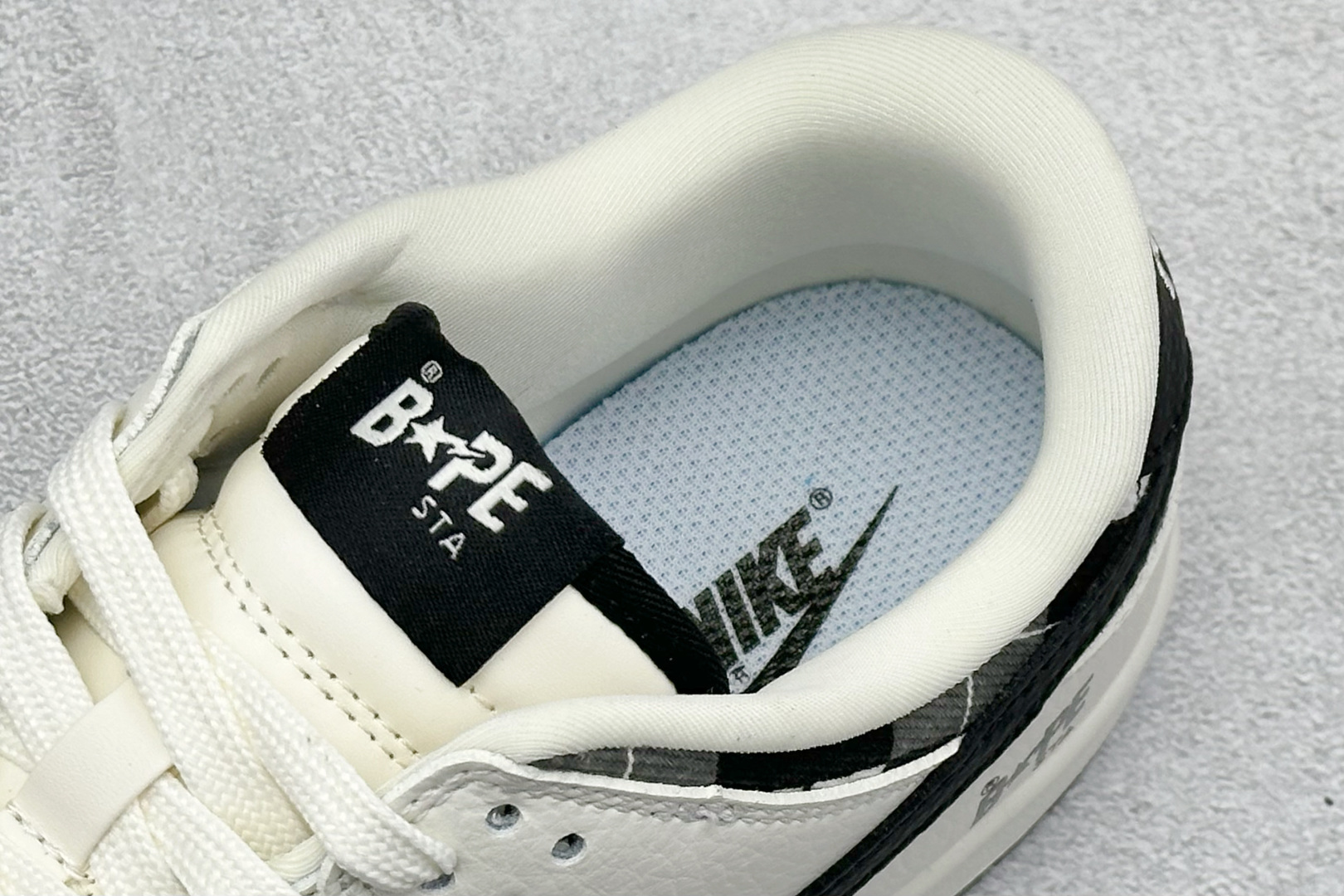 280 SC版Nike SB Dunk Low BAPE联名 白黑网格 高端定制 低帮休闲板鞋 SC0601-463