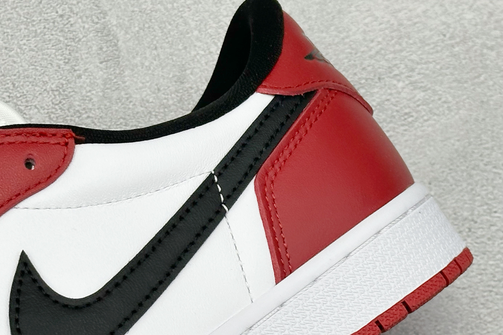 新F版Air Jordan 1 Low 芝加哥 低帮板鞋 705329-600