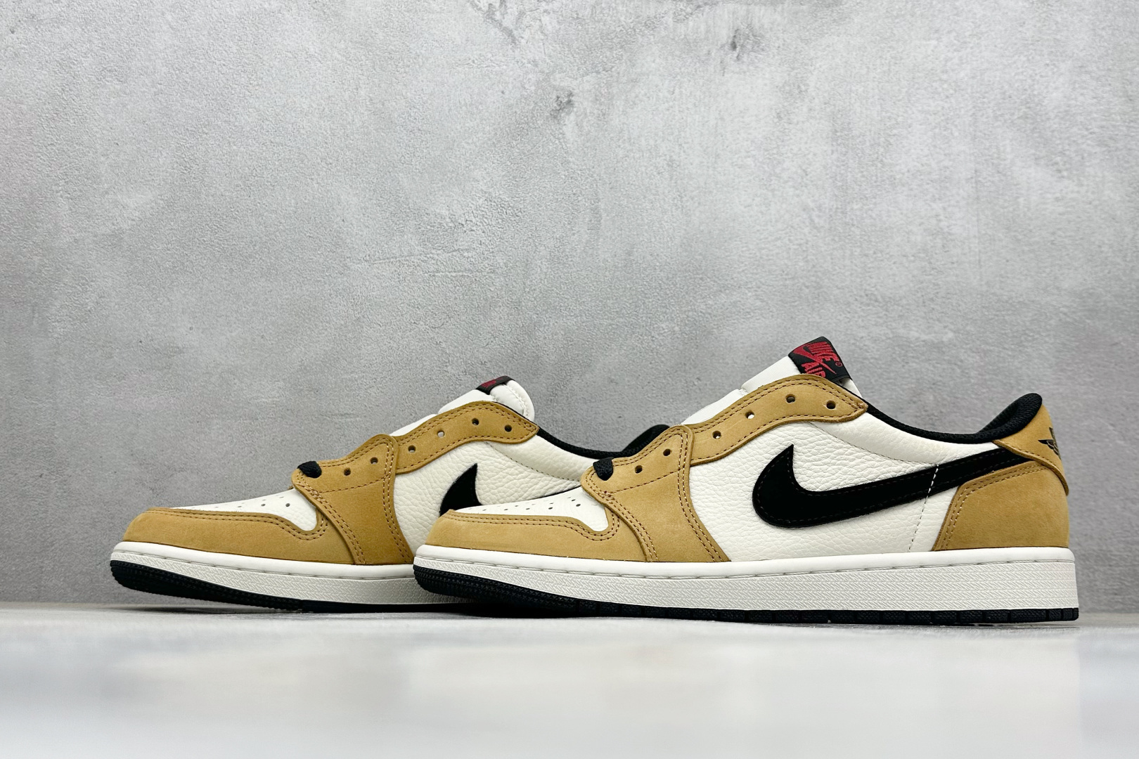 260 新F版Air Jordan 1 Low 新秀 低帮板鞋 CZ0790-107