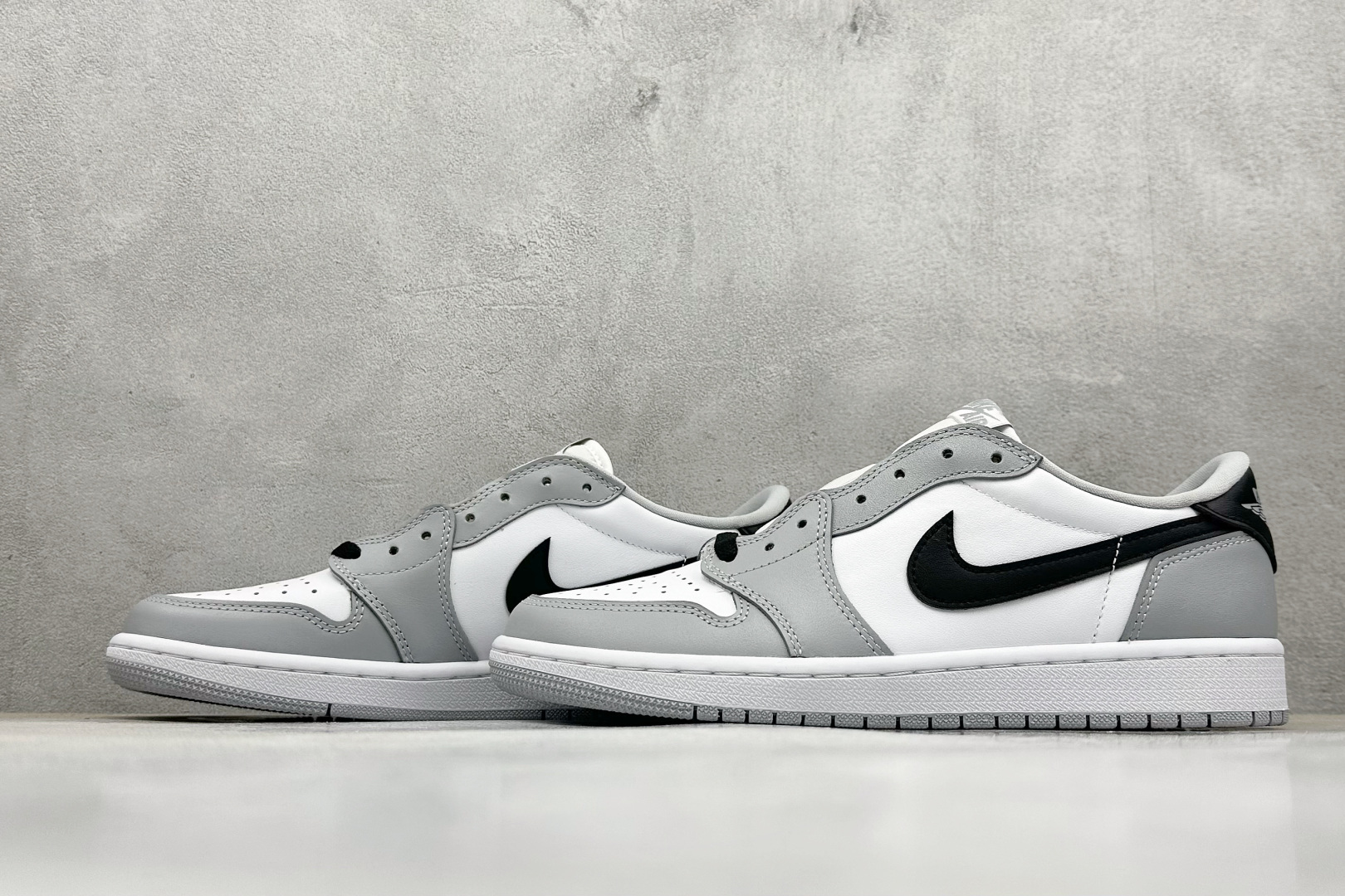 260 新F版Air Jordan 1 Low 白灰 低帮板鞋 CZ0790-110