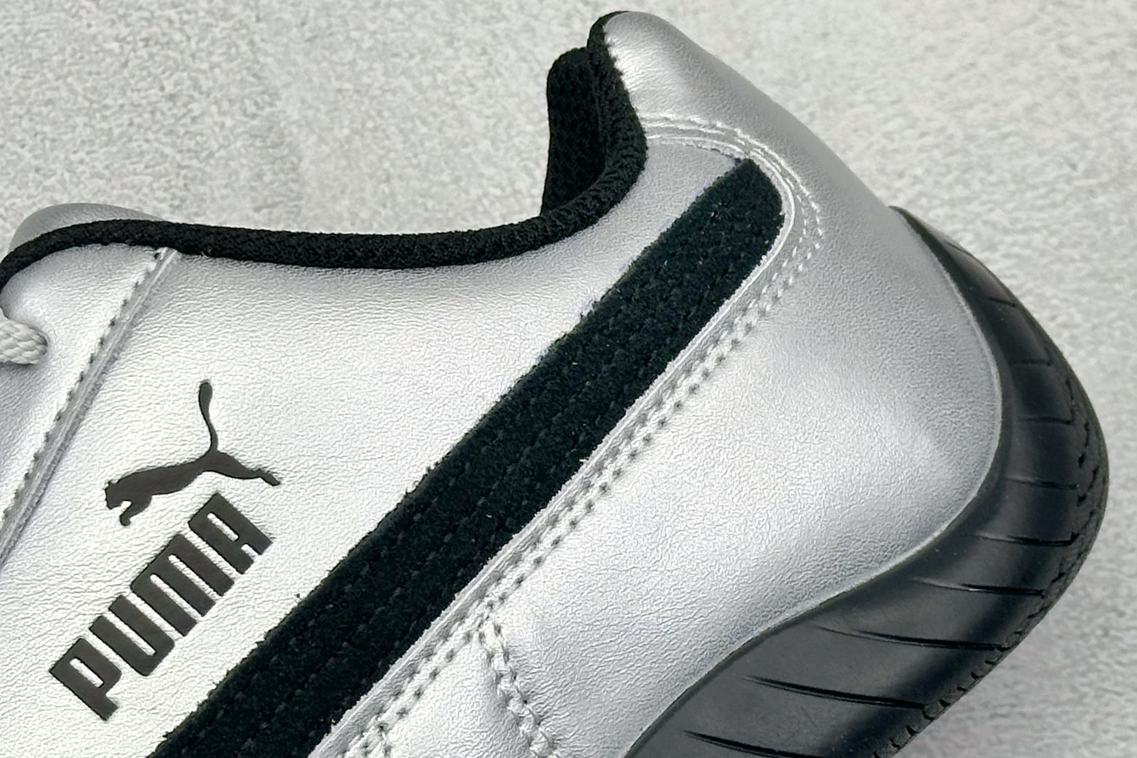 210 S2版Ferrari x Puma Speedcet 联名彪马低帮复古运动休闲赛车跑鞋 403689-01