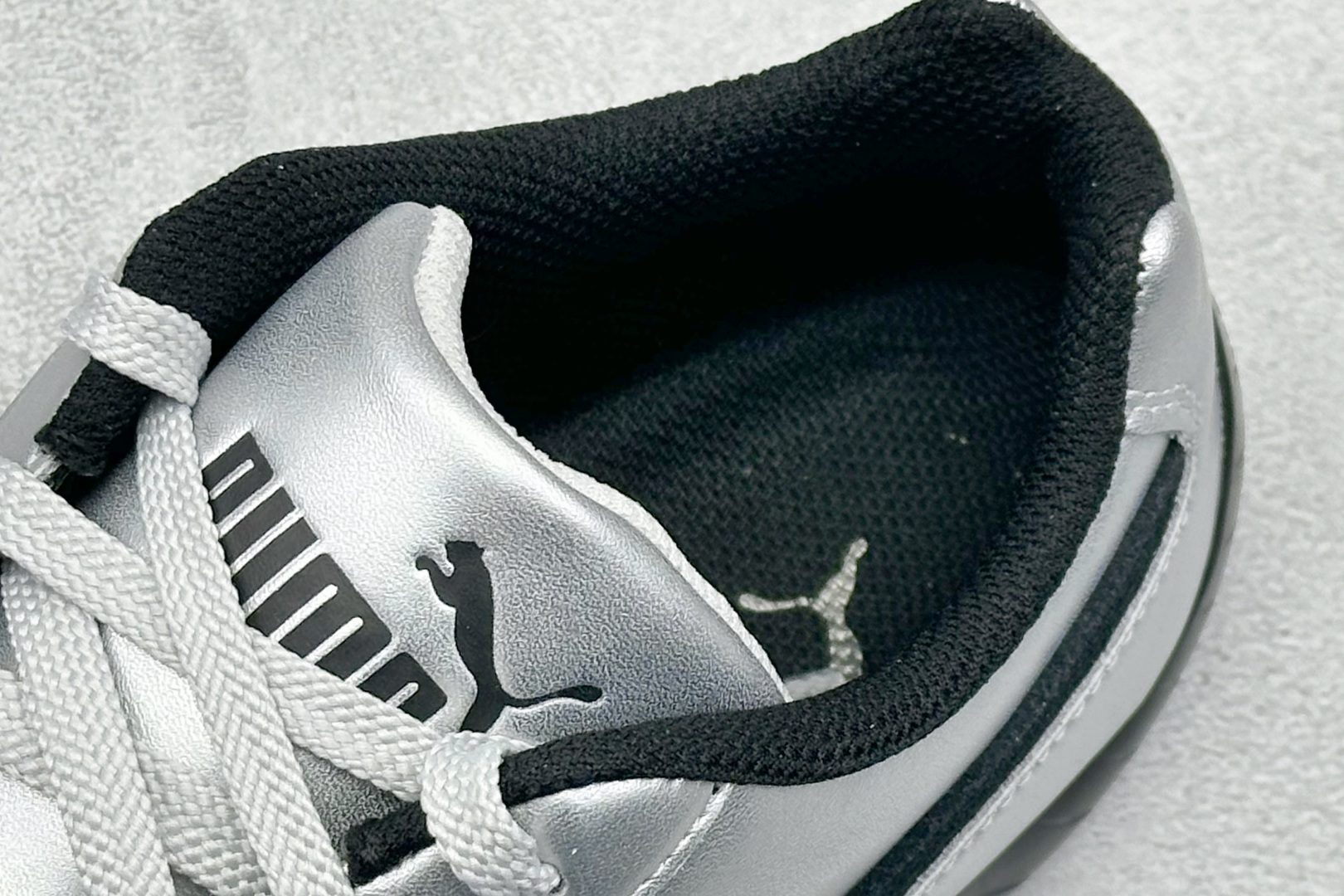 210 S2版Ferrari x Puma Speedcet 联名彪马低帮复古运动休闲赛车跑鞋 403689-01