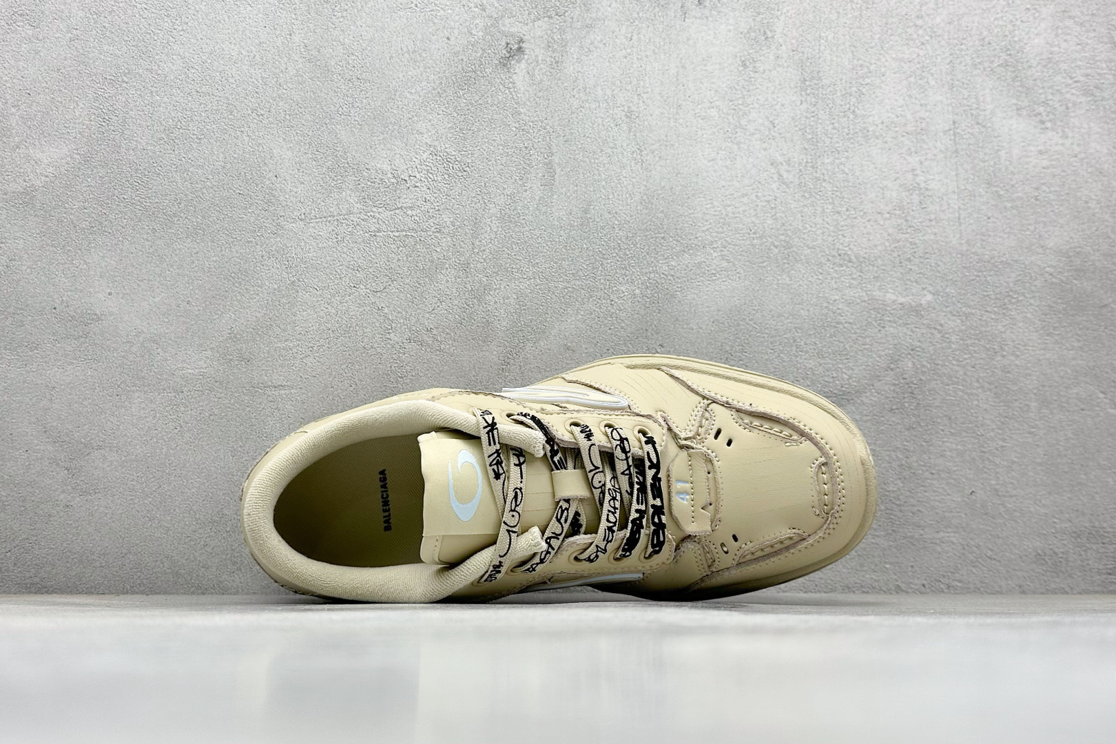 250 I8版Balenciaga Hamptons Worn-Out 巴黎世家十八18代 涤纶（聚酯纤维）牛皮革 圆头系带 低帮 生活休闲鞋板鞋 841763-WCURS-9490