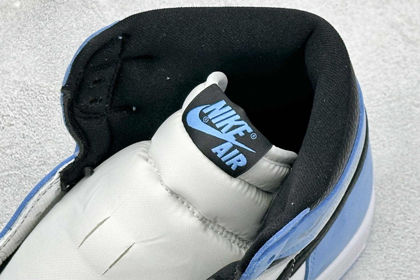 新F版AIR Jordan 1 RETRO HIGH OG 高帮 大学蓝原装纸板原楦开发 极致鞋型一眼正