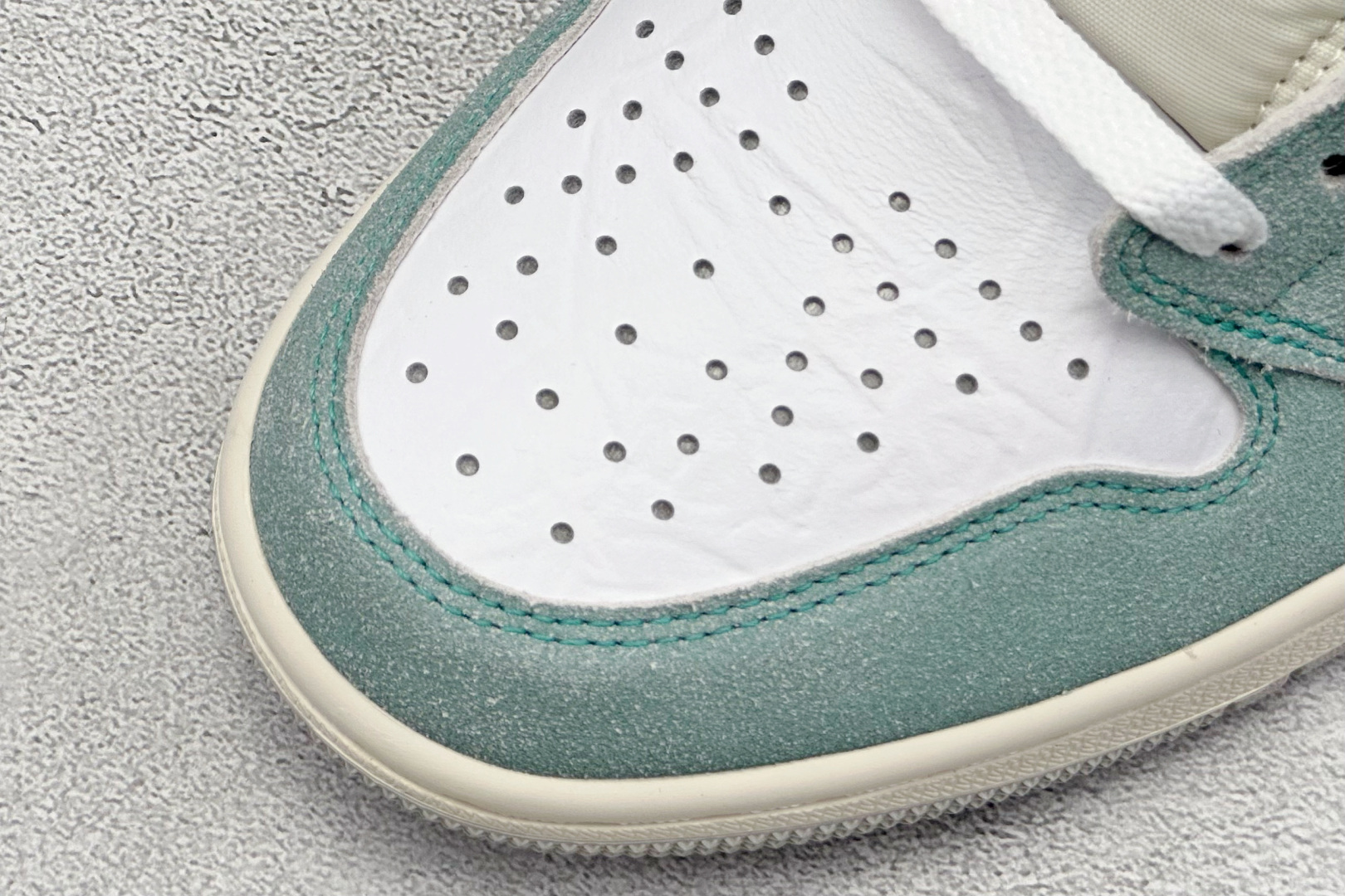 260 新F版AIR Jordan 1 RETRO HIGH 高帮 蒂芙尼 555088-311