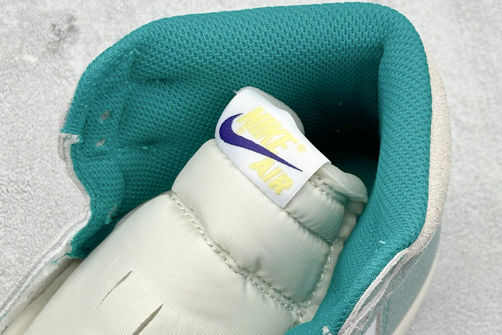 260 新F版AIR Jordan 1 RETRO HIGH 高帮 蒂芙尼 555088-311