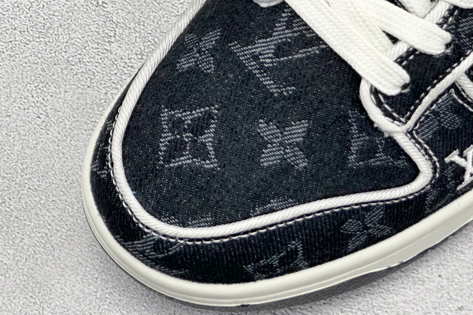 280 SC版Nike SB Dunk Low LV联名 白深黑牛仔 高端定制 低帮休闲板鞋 SC0601-467