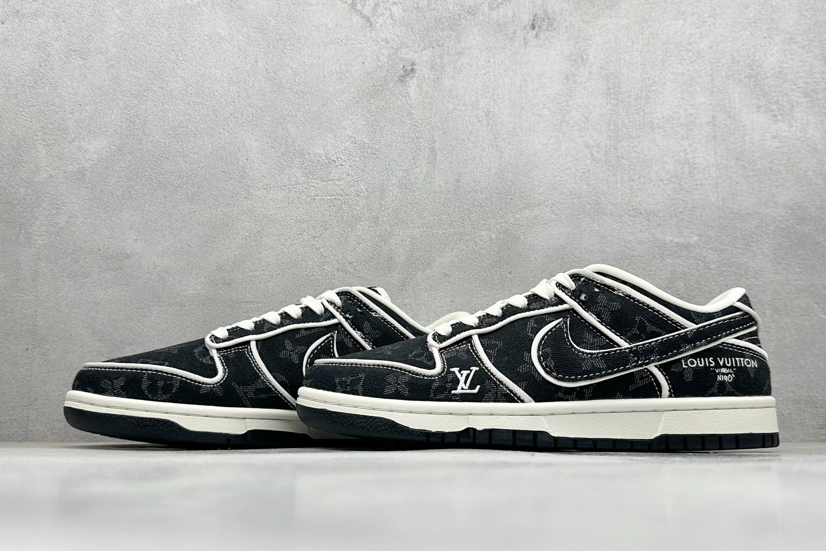280 SC版Nike SB Dunk Low LV联名 白深黑牛仔 高端定制 低帮休闲板鞋 SC0601-467