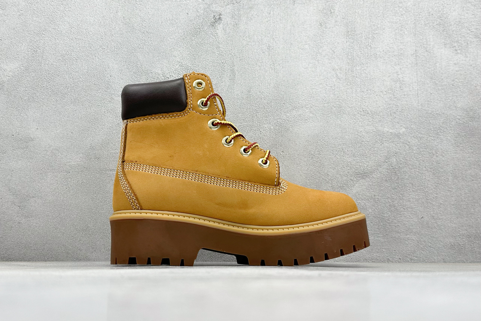 300 广东中山版添柏岚Timberland踢不烂/经典款黄色高帮