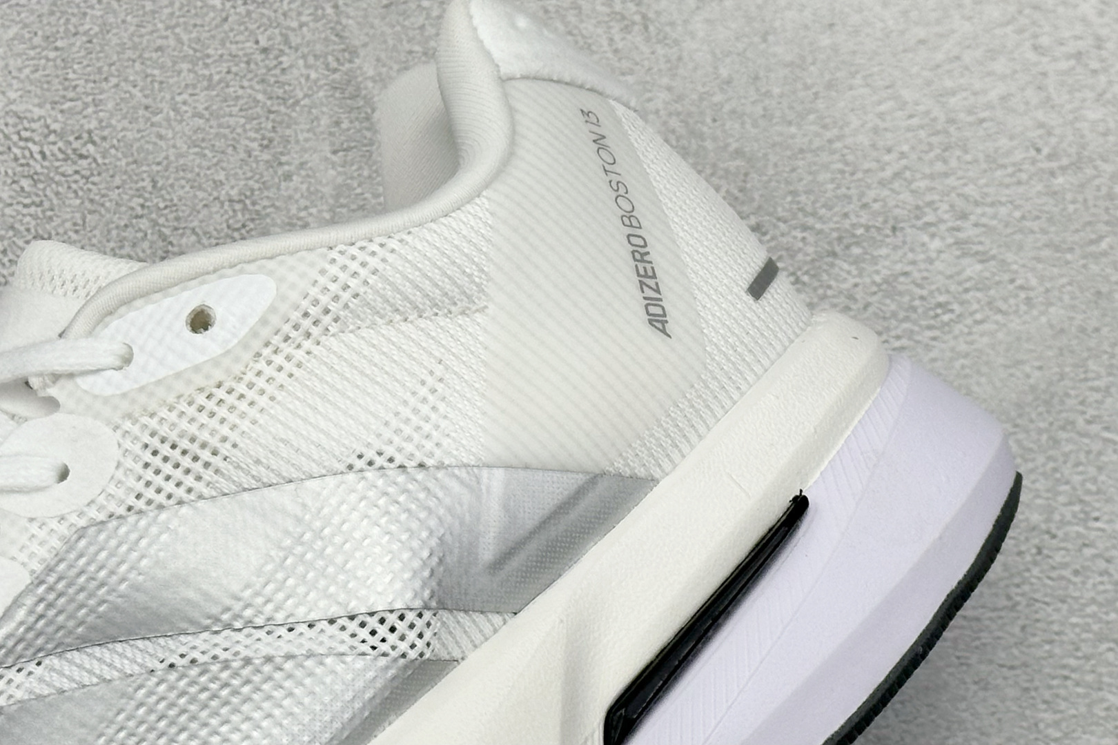 180 AD Adizero Boston 13 透气网布竞速跑鞋 JS4948