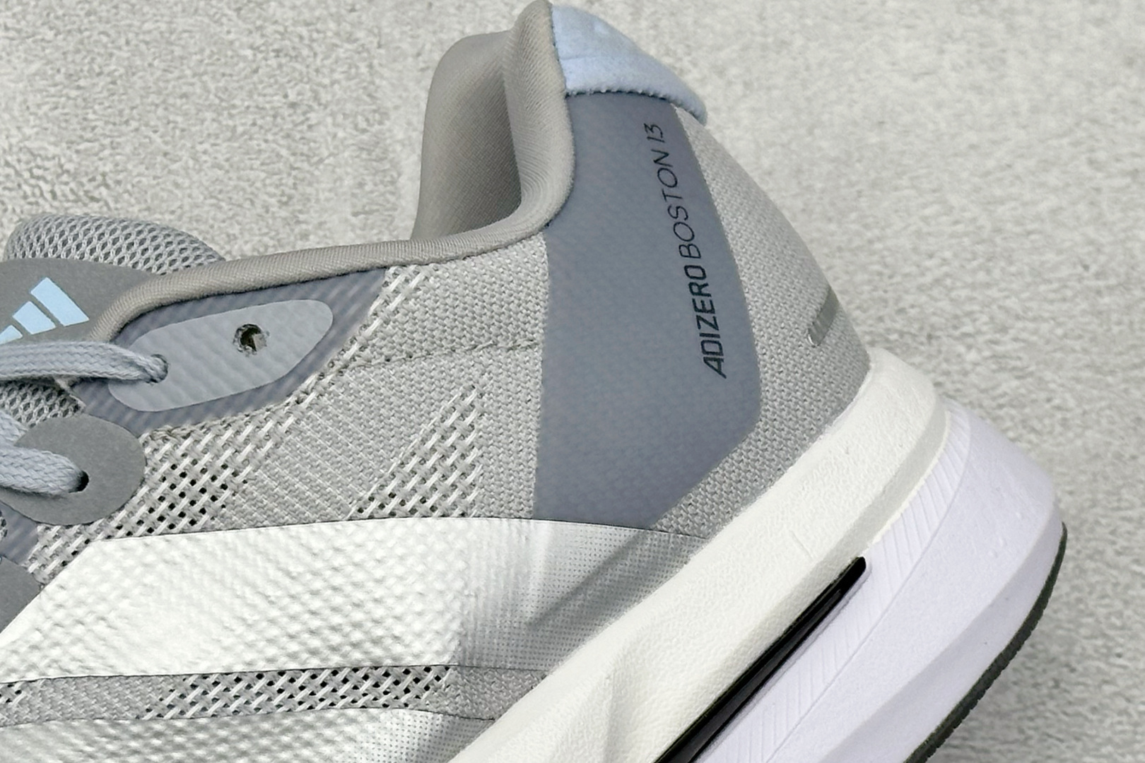 180 AD Adizero Boston 13 透气网布竞速跑鞋 JS4949