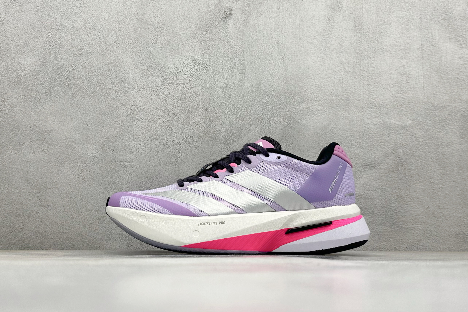 💰150
AD Adizero Boston 13 透气网布竞速跑鞋
融合Lightstrike和Lightstrike Pro技术 采用乙烯/乙酸乙烯酯(EVA)材质 打造舒适中底 含ENERGYROD能量碳柱 旨在为步伐添活力
货号:JS4955
尺码:36 36.5 37 38 38.5 39 40 40.5 41 42 42.5 43 44 44.5 45
编码:30