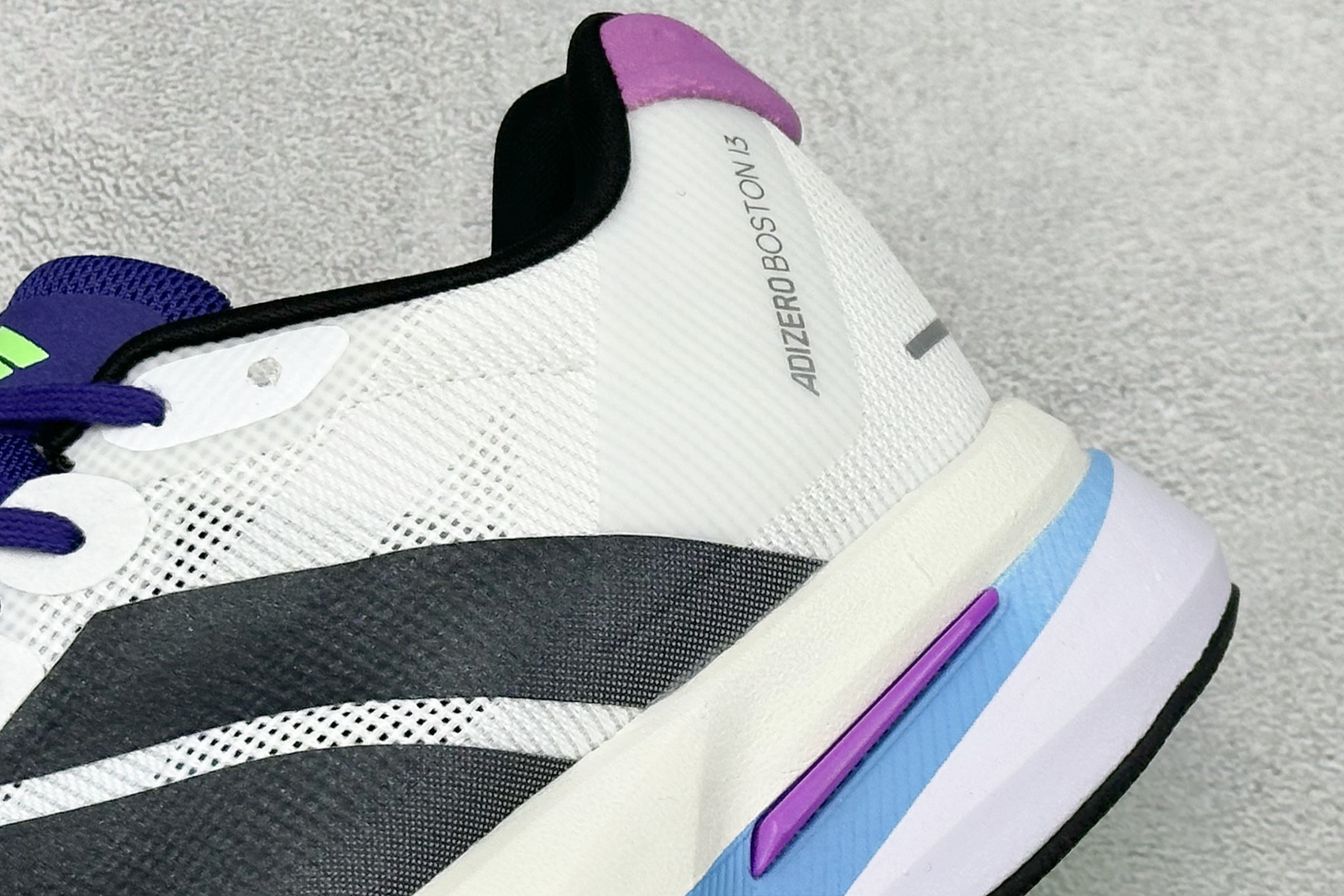 180 AD Adizero Boston 13 透气网布竞速跑鞋 JS4946