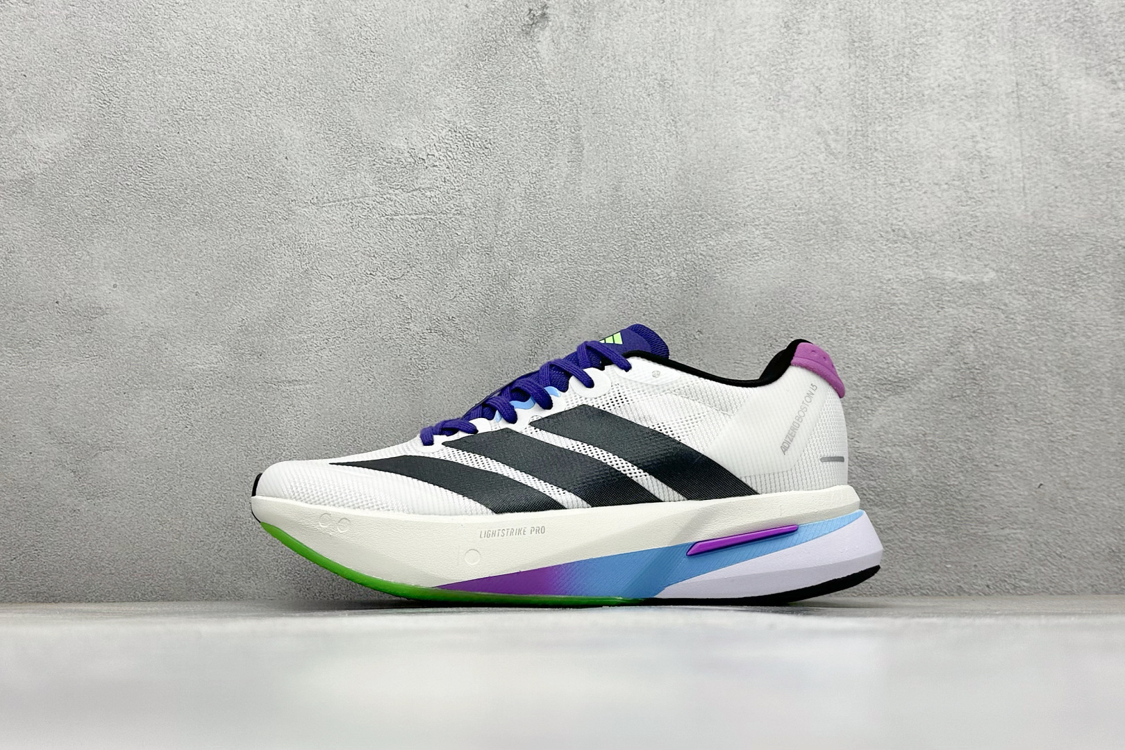 💰150
AD Adizero Boston 13 透气网布竞速跑鞋
融合Lightstrike和Lightstrike Pro技术 采用乙烯/乙酸乙烯酯(EVA)材质 打造舒适中底 含ENERGYROD能量碳柱 旨在为步伐添活力
货号:JS4946
尺码:36 36.5 37 38 38.5 39 40 40.5 41 42 42.5 43 44 44.5 45
编码:30