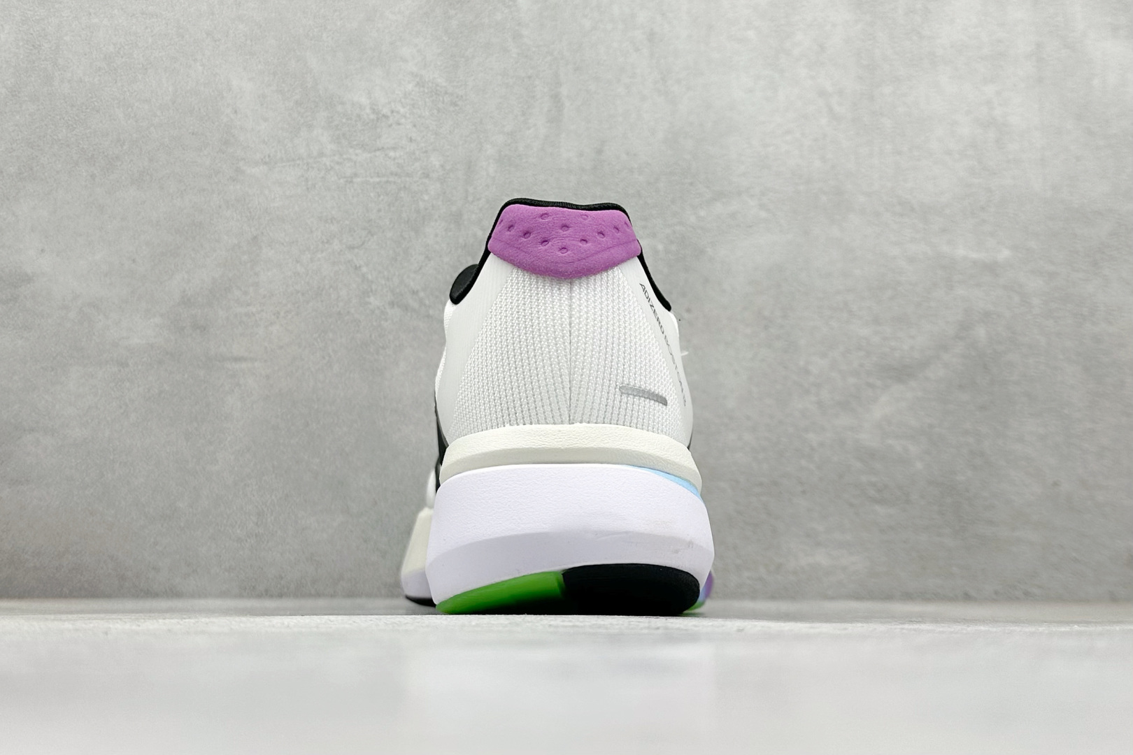 180 AD Adizero Boston 13 透气网布竞速跑鞋 JS4946