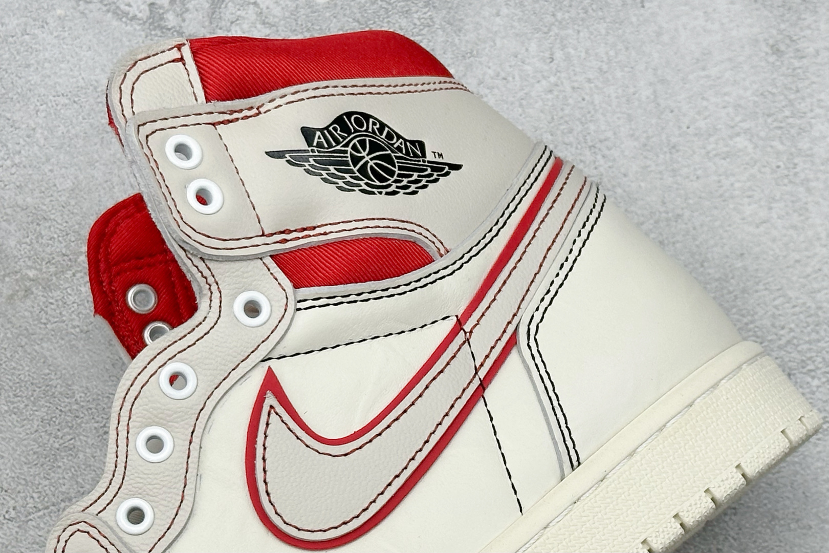 🌹 终端放店新F版AIR Jordan 1 RETRO HIGH OG 高帮 兔八哥原装纸板原楦开发 极