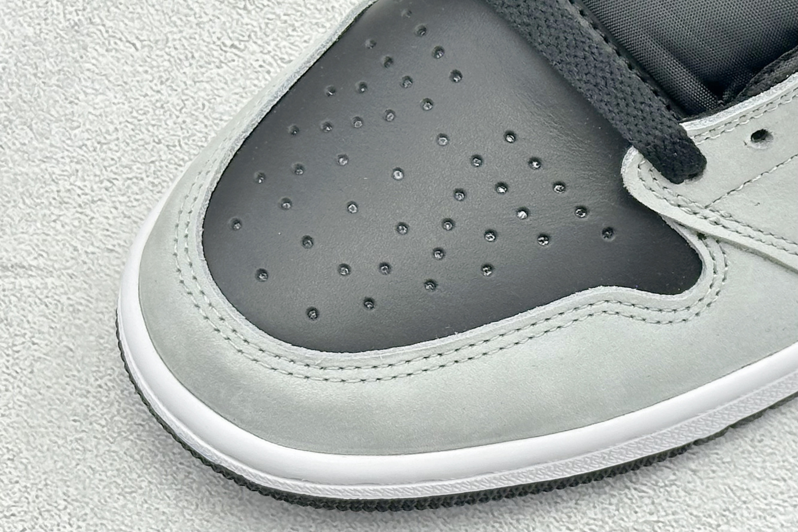 🌹 终端放店新F版AIR Jordan 1 RETRO HIGH OG 高帮 黑灰原装纸板原楦开发 极致