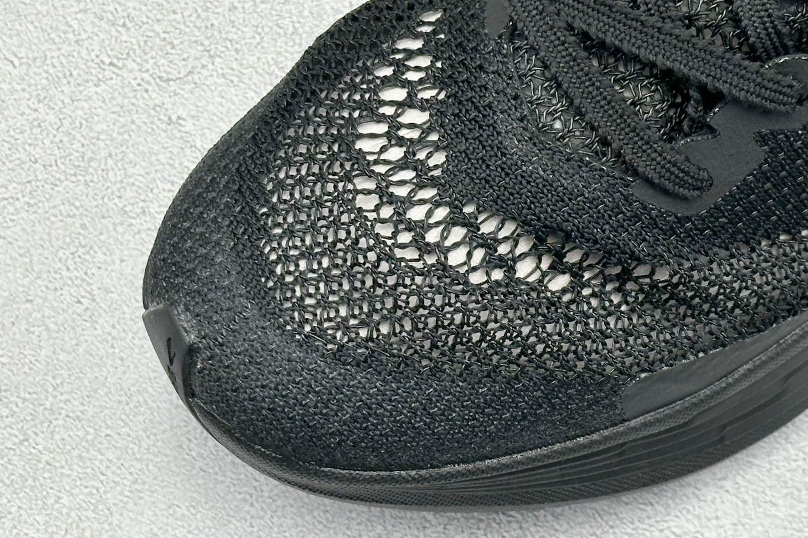 180 Brooks Hyperion Elite 4 PB 布鲁克斯龙卷风4 休闲透气缓震运动鞋 100046-1D-646