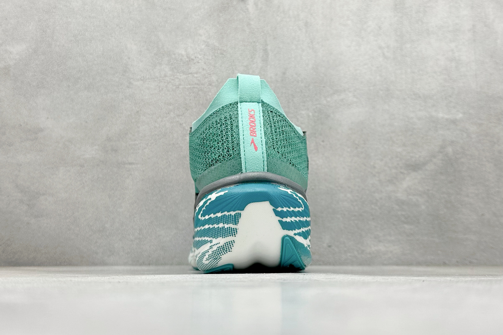 180 Brooks Hyperion Elite 4 PB 布鲁克斯龙卷风4 休闲透气缓震运动鞋 10053-1D-136