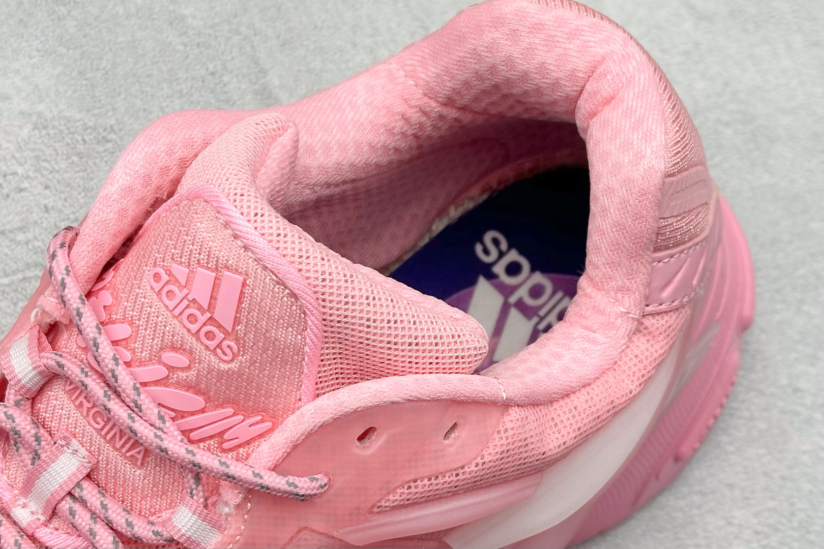 300 Adidas Originals Adistar Jellyfish 阿迪复古舒适防滑减震运动鞋 JP9274